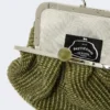 Piccola borsa a forma di pasticcino effetto rafia, verde salvia Piccola borsa a forma di pasticcino effetto rafia, verde salvia