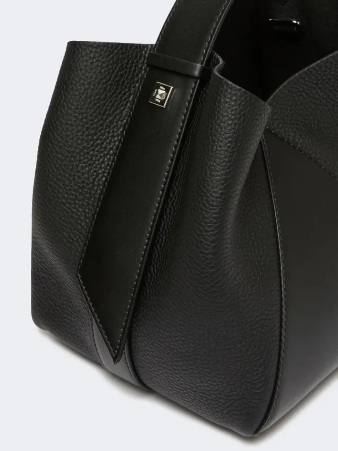 Piccola borsa a secchiello, nera