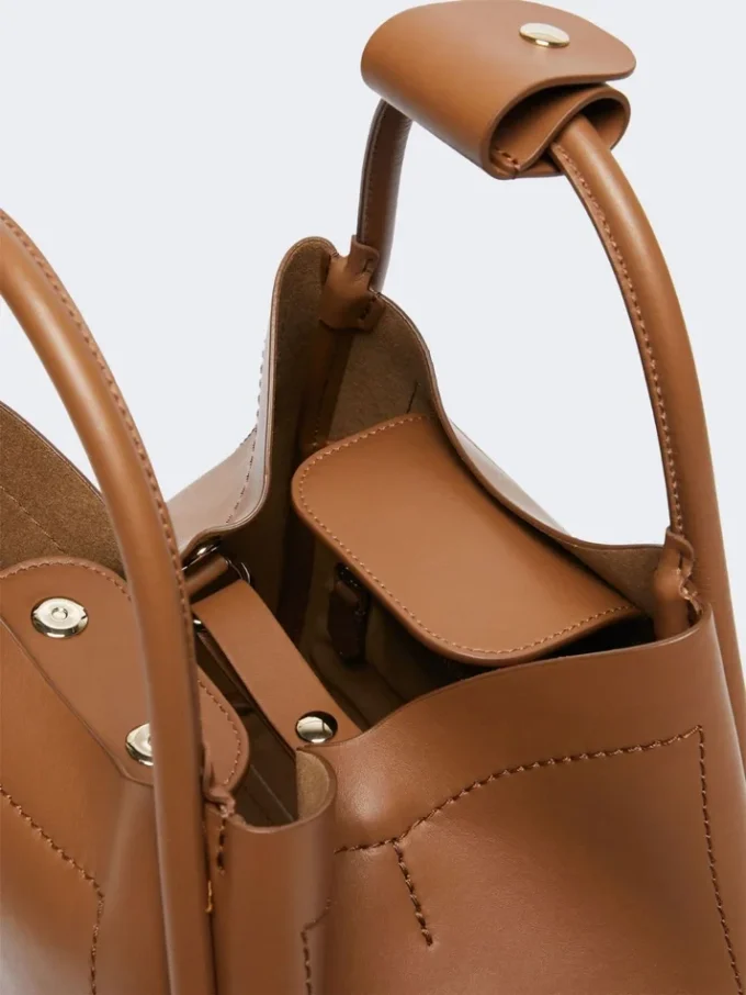Piccola borsa in pelle color bronzo