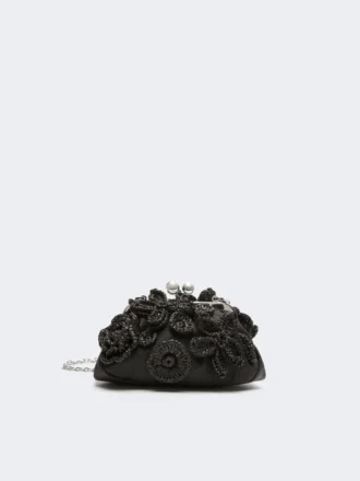 Piccola pochette a forma di pasticcino effetto rafia con fiori, nera