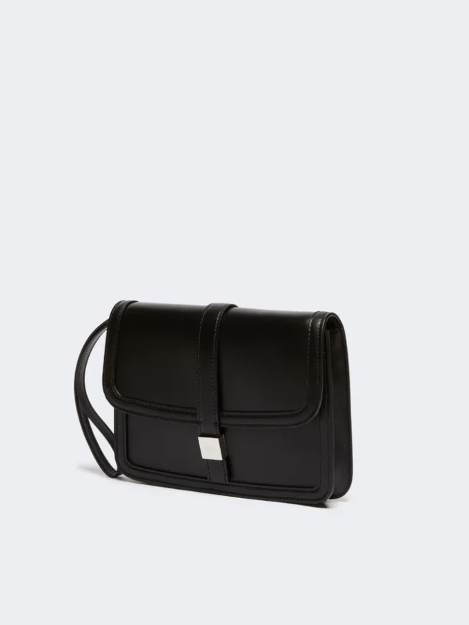 Pochette in pelle liscia, nera