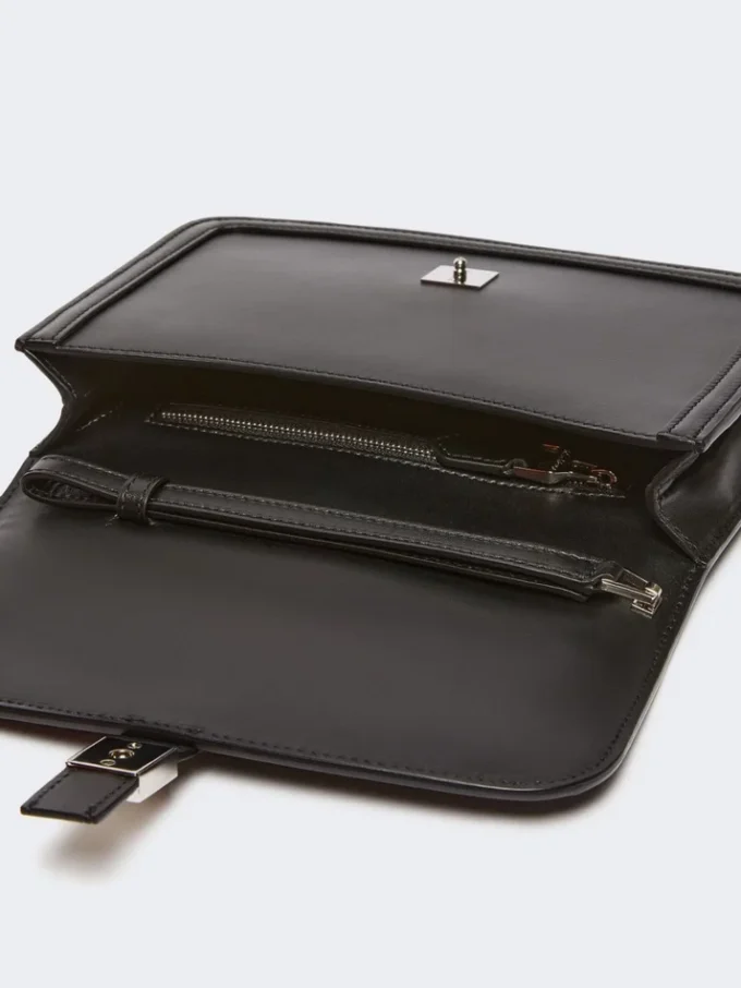 Pochette in pelle liscia, nera