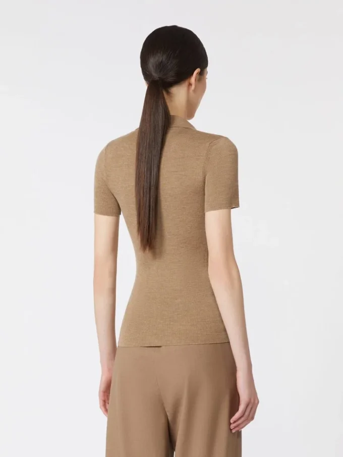 Polo in maglia a coste di lana, beige dorato e marrone