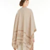 Poncho in lana jacquard, beige Poncho in lana jacquard, beige