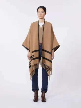 Poncho in lana jacquard, color cammello Poncho in lana jacquard, color cammello