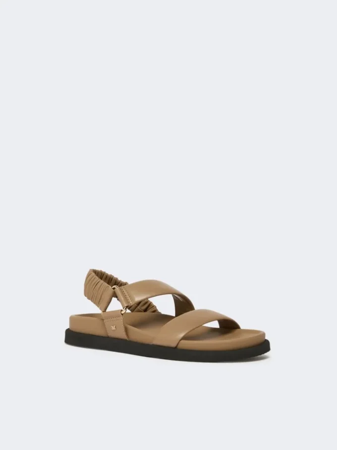 Sandali in pelle, fango Sandali in pelle, fango
