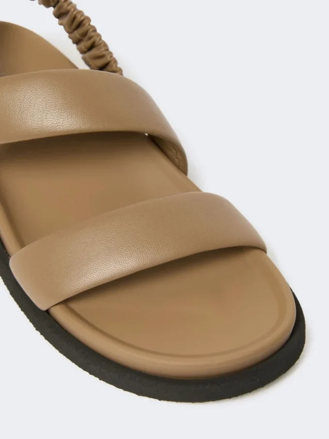 Sandali in pelle, fango Sandali in pelle, fango