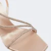 Sandali in raso e cristalli, color nude Sandali in raso e cristalli, color nude