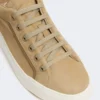 Sneakers in pelle scamosciata, color sabbia Sneakers in pelle scamosciata, color sabbia