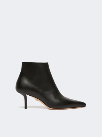 Stivaletti in pelle con zip, neri Stivaletti in pelle con zip, neri