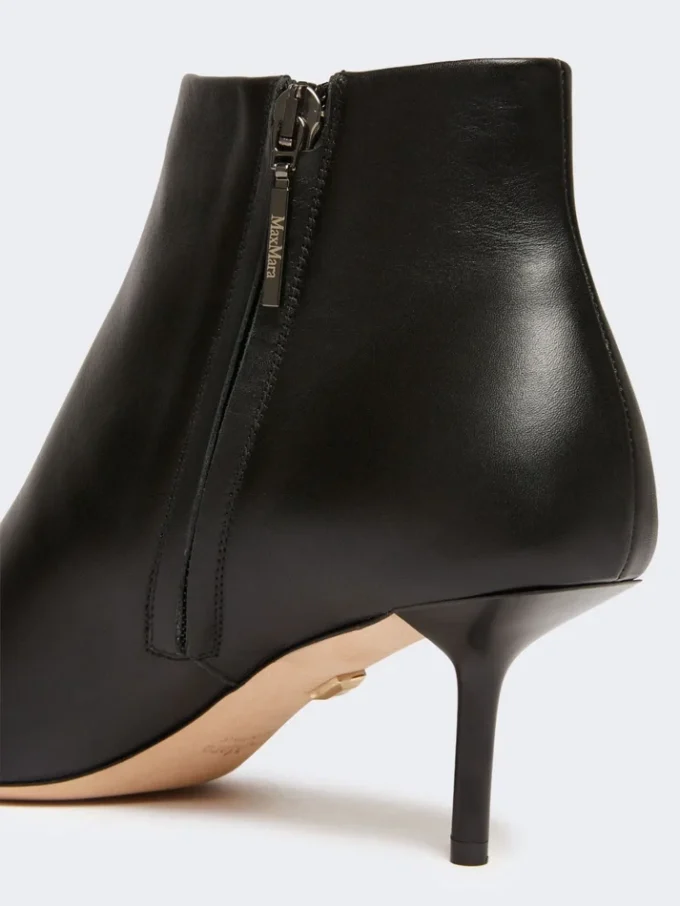 Stivaletti in pelle con zip, neri Stivaletti in pelle con zip, neri