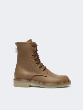 Stivaletti militari in pelle, color nocciola Stivaletti militari in pelle, color nocciola