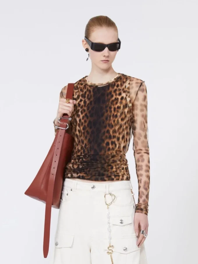 Top bimateriale con stampa animalier, sfumature beige Top bimateriale con stampa animalier, sfumature beige