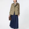 Trench corto in gabardine idrorepellente, color fango