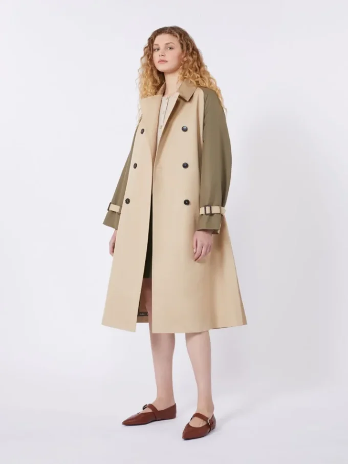 Trench reversibile in gabardine idrorepellente, beige Trench reversibile in gabardine idrorepellente, beige